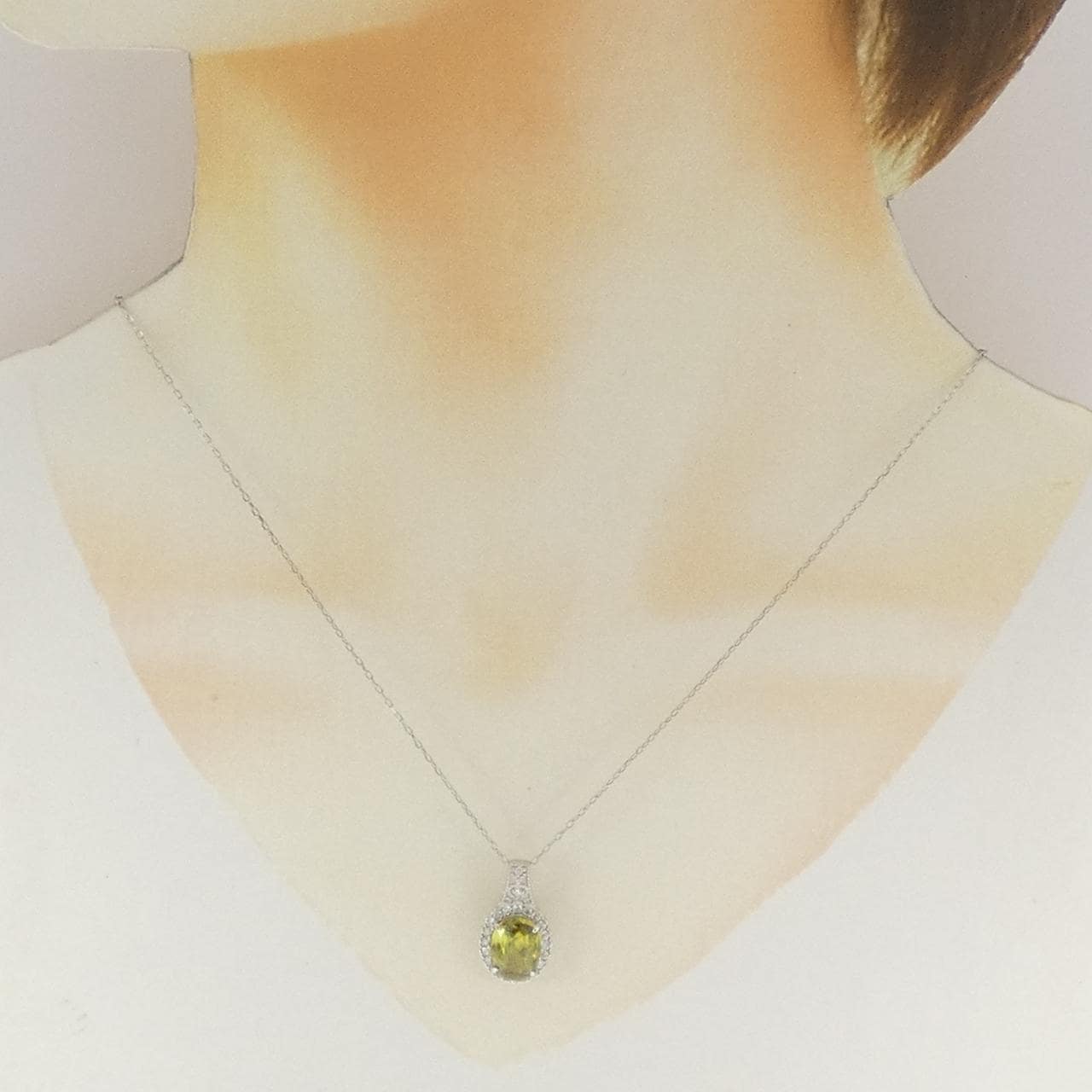 PT900/PT850 スフェーン ネックレス 3.29CT