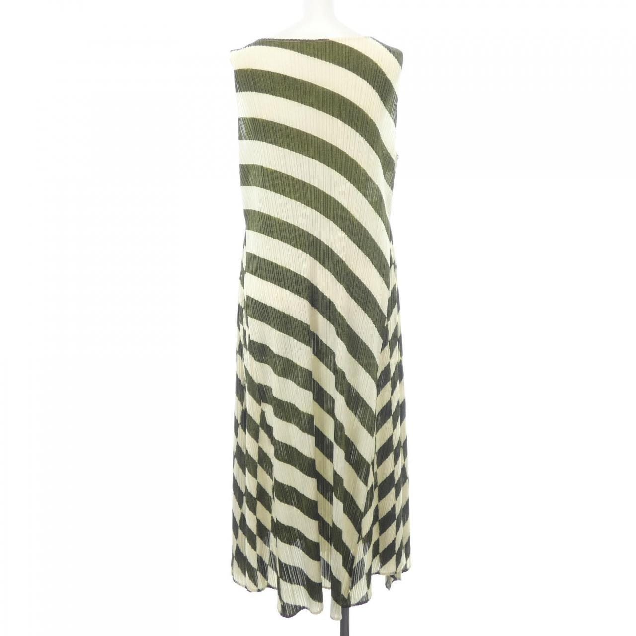 プリーツプリーズ PLEATS PLEASE 2013 市松模様 PP31-JH814 7568052 ワンピース