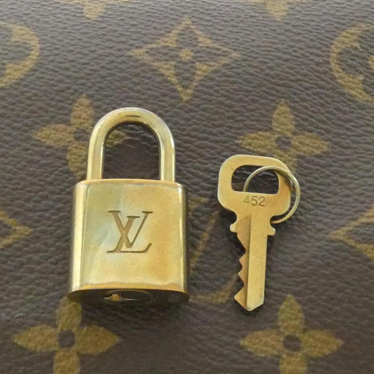 ルイヴィトン モノグラム スピーディ 30cm M41526 ボストンバッグ