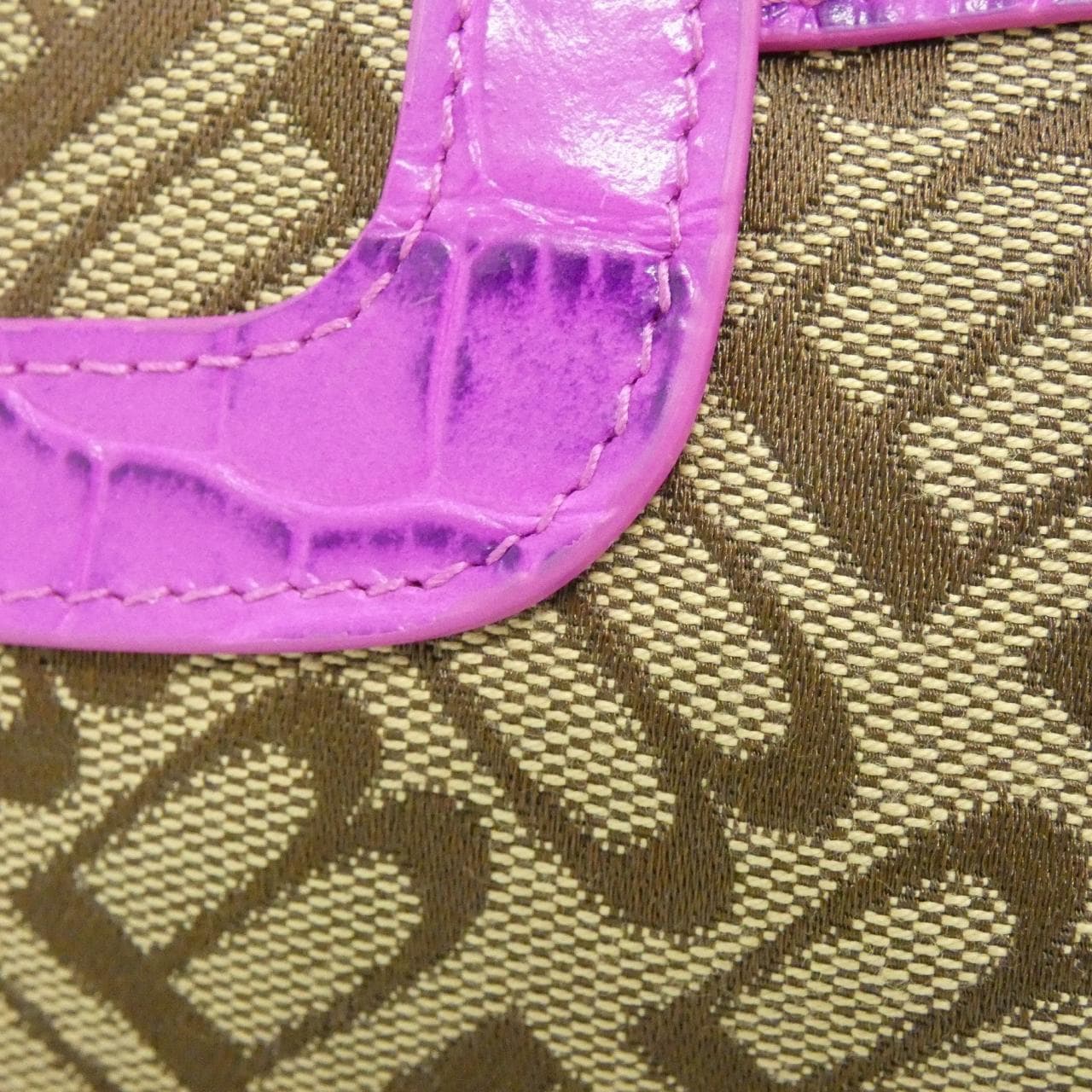 バレンシアガ ESSEX SMALL 805260 2ABBV ショルダーバッグ