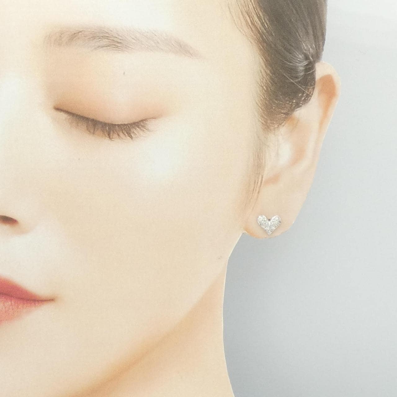 K18WG ハート ダイヤモンド ピアス 0.24CT