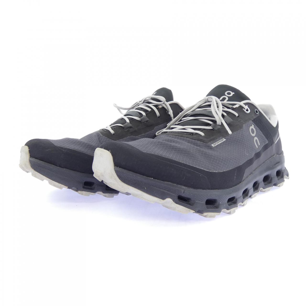 オン On cloudvista waterproof スニーカー