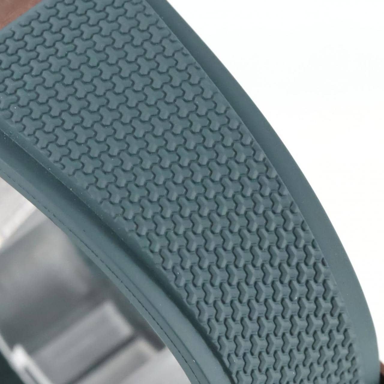 カシオ G-SHOCK MR-G MRG-B2000KT-3AJR TI ソーラークォーツ