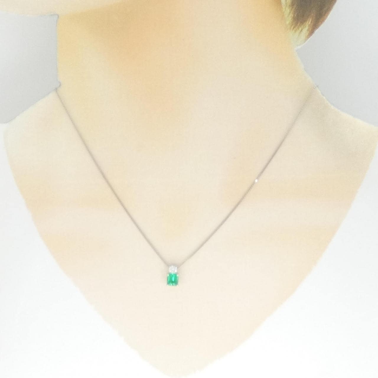 Ginza Tanaka Emerald Necklace 0.65CT