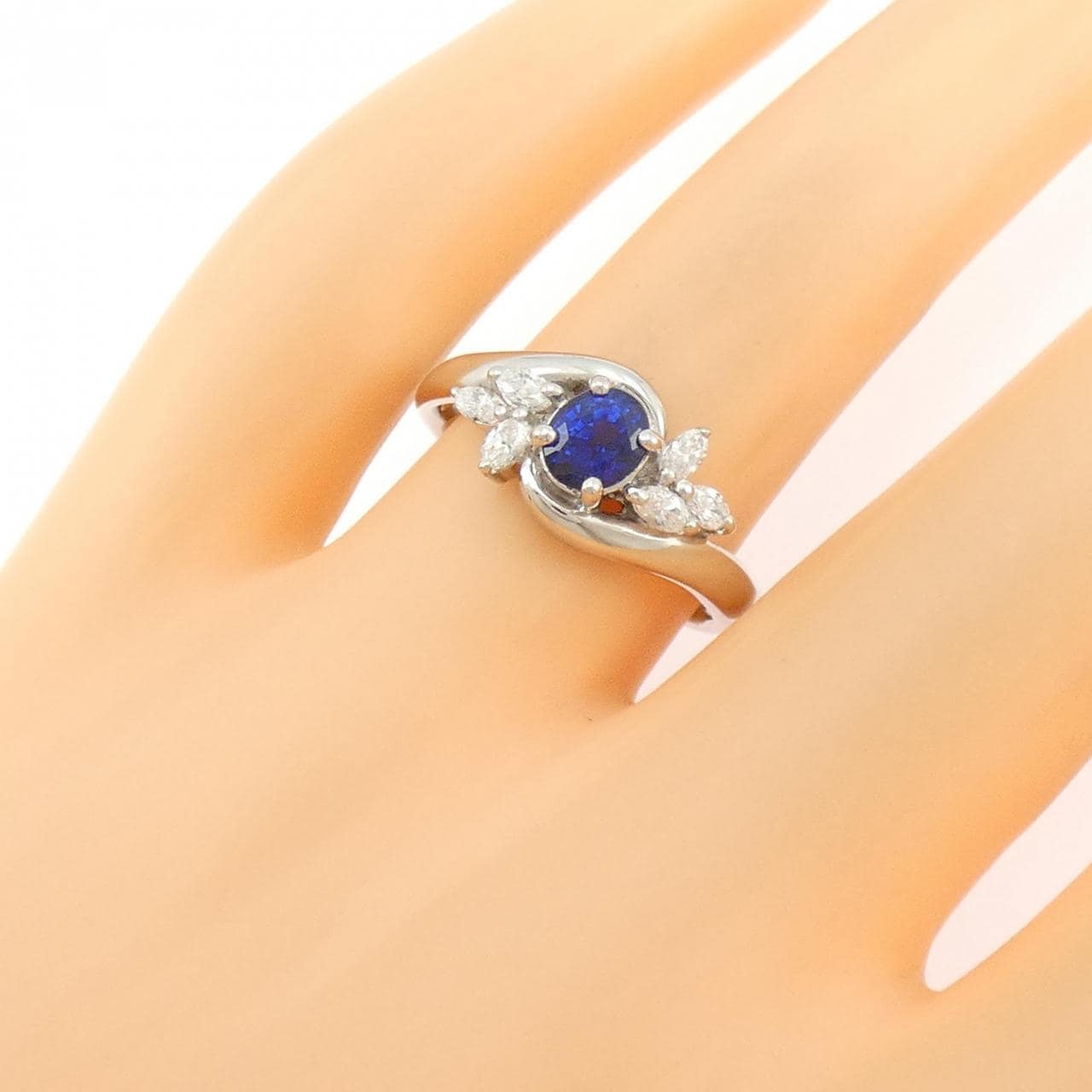 PT900 サファイヤ リング 0.72CT