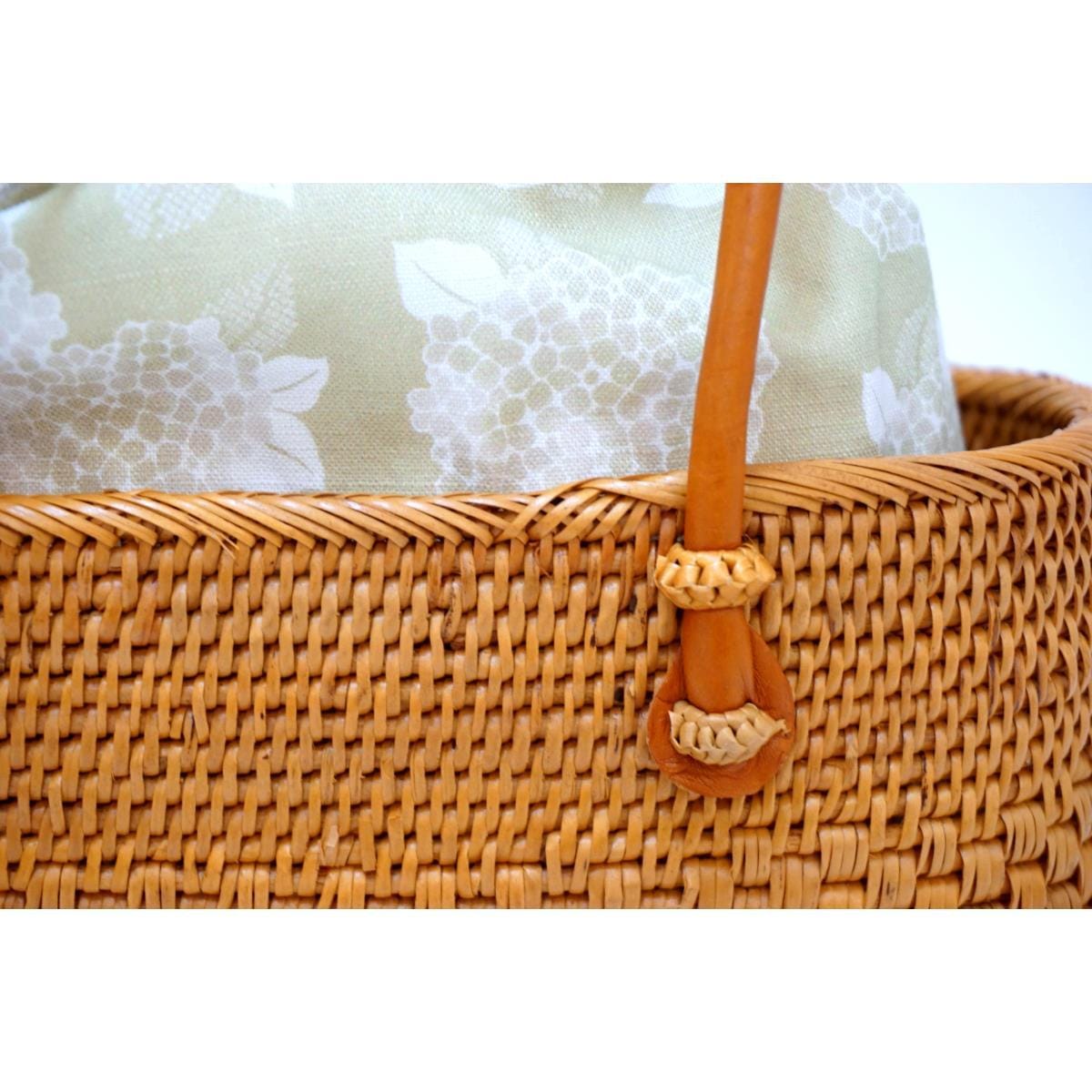 【新品】カゴバッグ　巾着付き