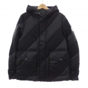 モンクレールガムブルー MONCLER GAMMEBLEU 323914134880 ダウンジャケット
