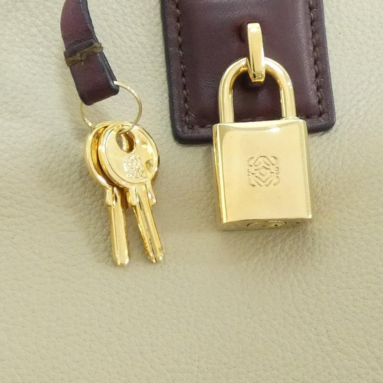 ロエベ アマソナ 36cm 352 62 A22 バッグ