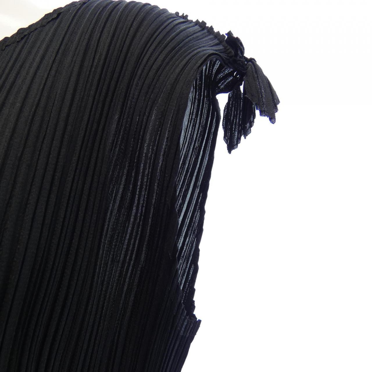 百褶PLEATS PLEASE連衣裙