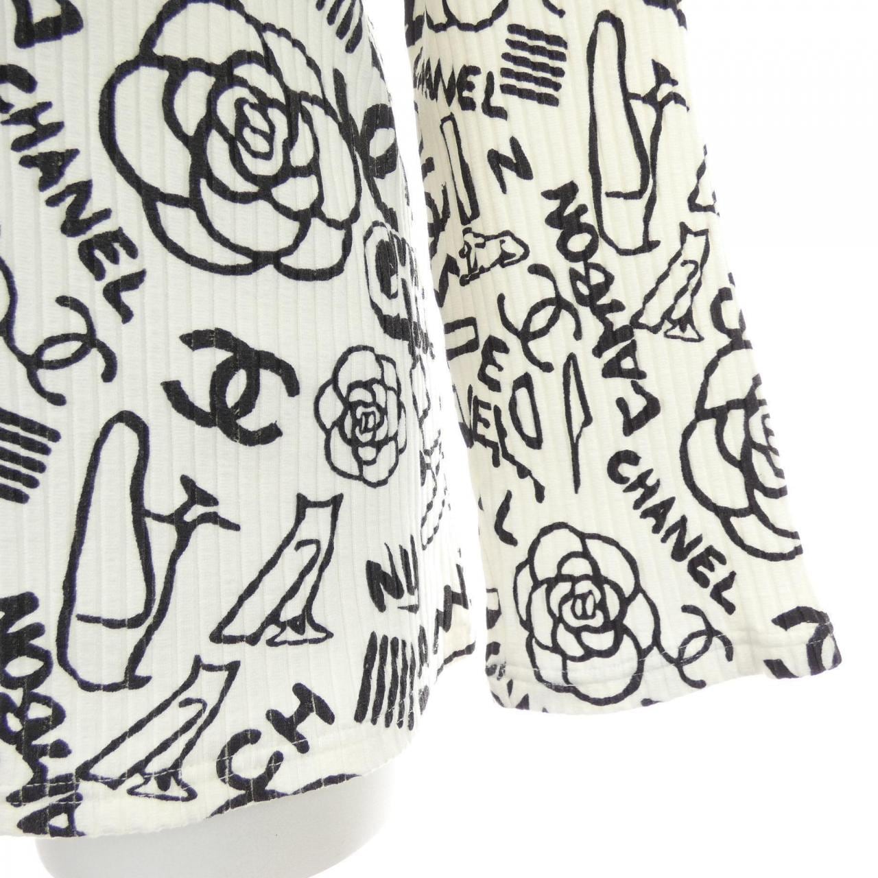 シャネル CHANEL P61762V47215 19A トップス