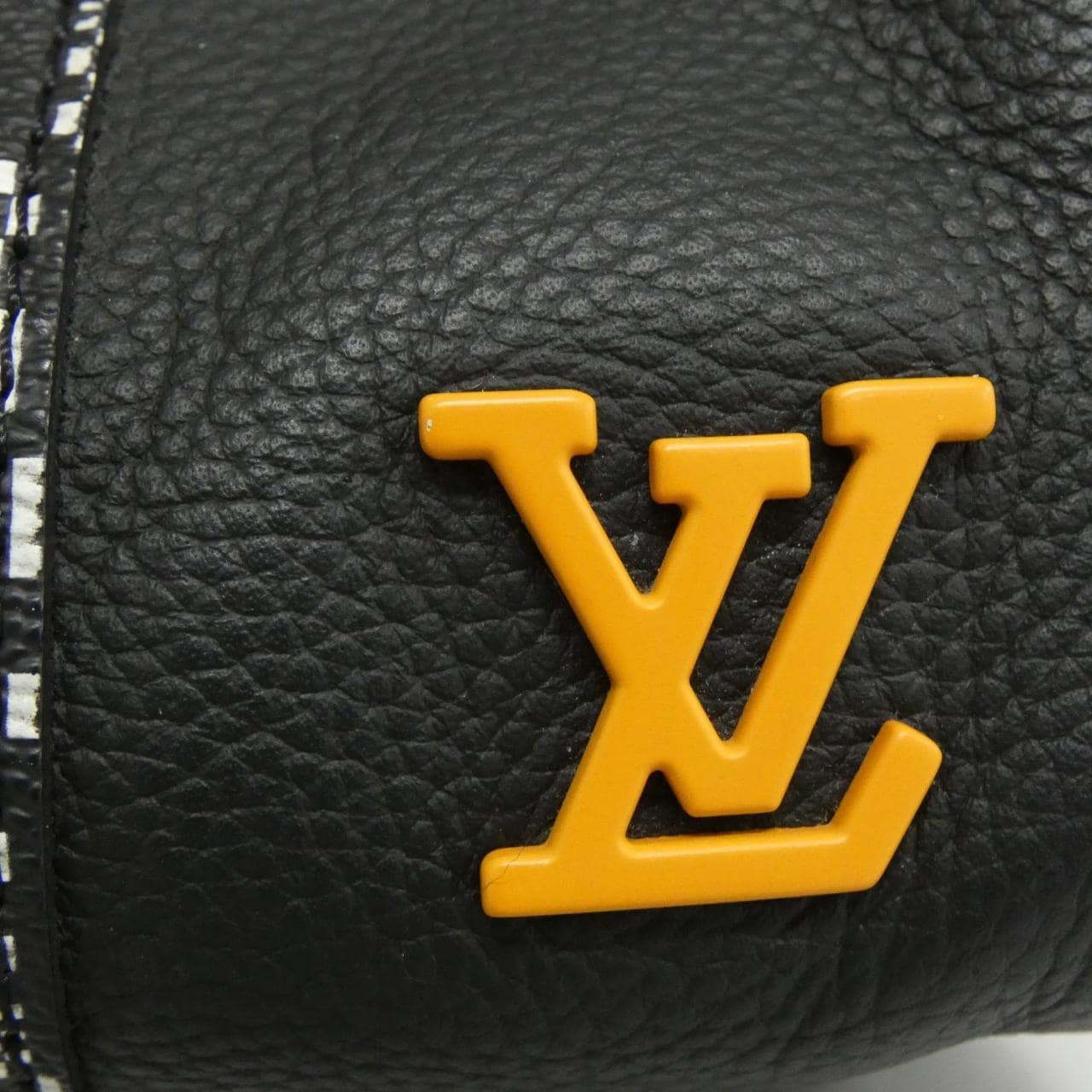 ルイヴィトン ダミエ ディストーテッド シティ キーポル XS M80202 ショルダーバッグ