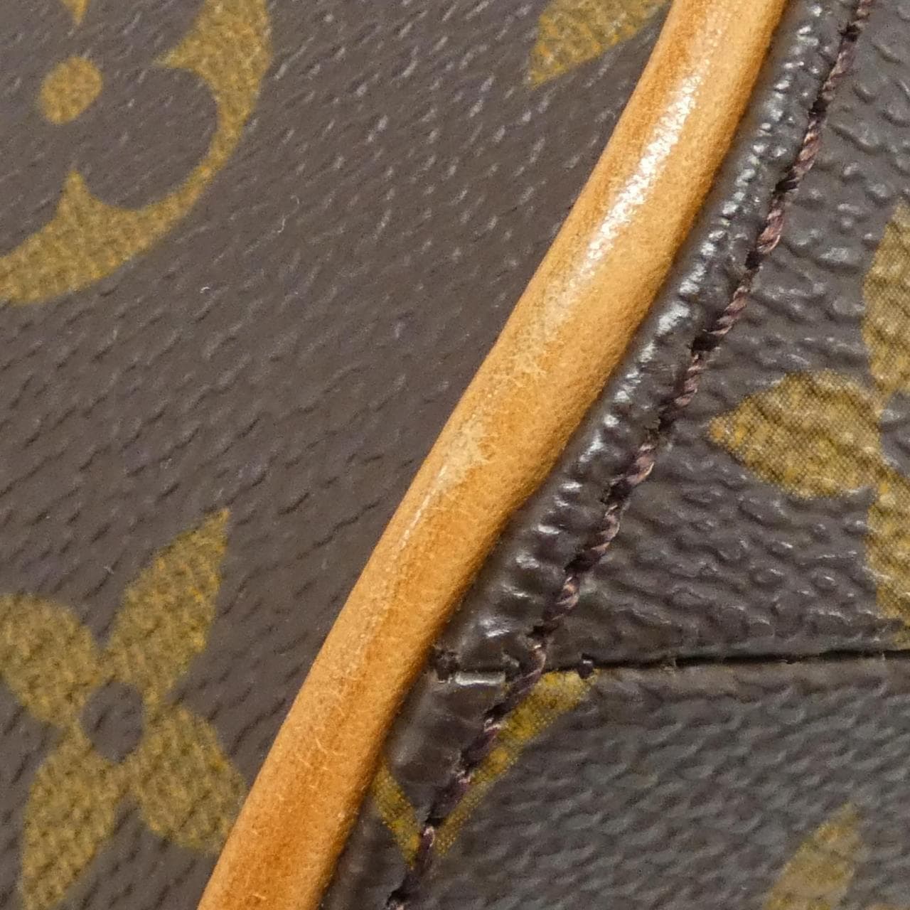 LOUIS VUITTON Monogram Ellipse MM M51126 包