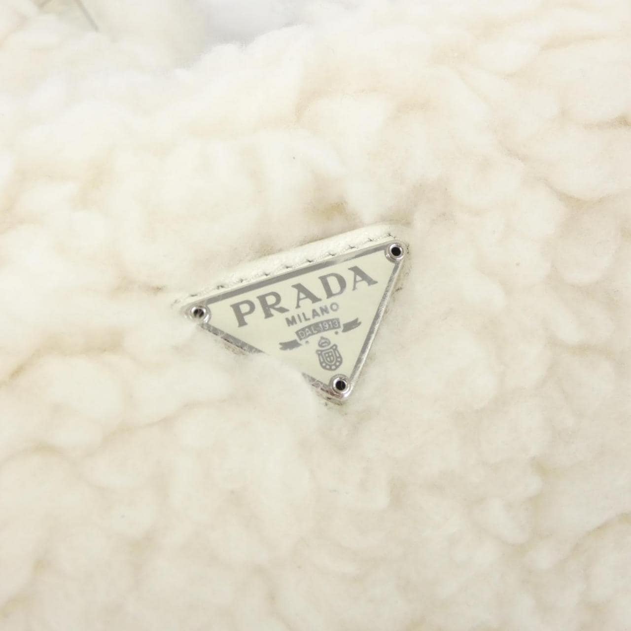 【新品】プラダ 1BH204 ショルダーバッグ