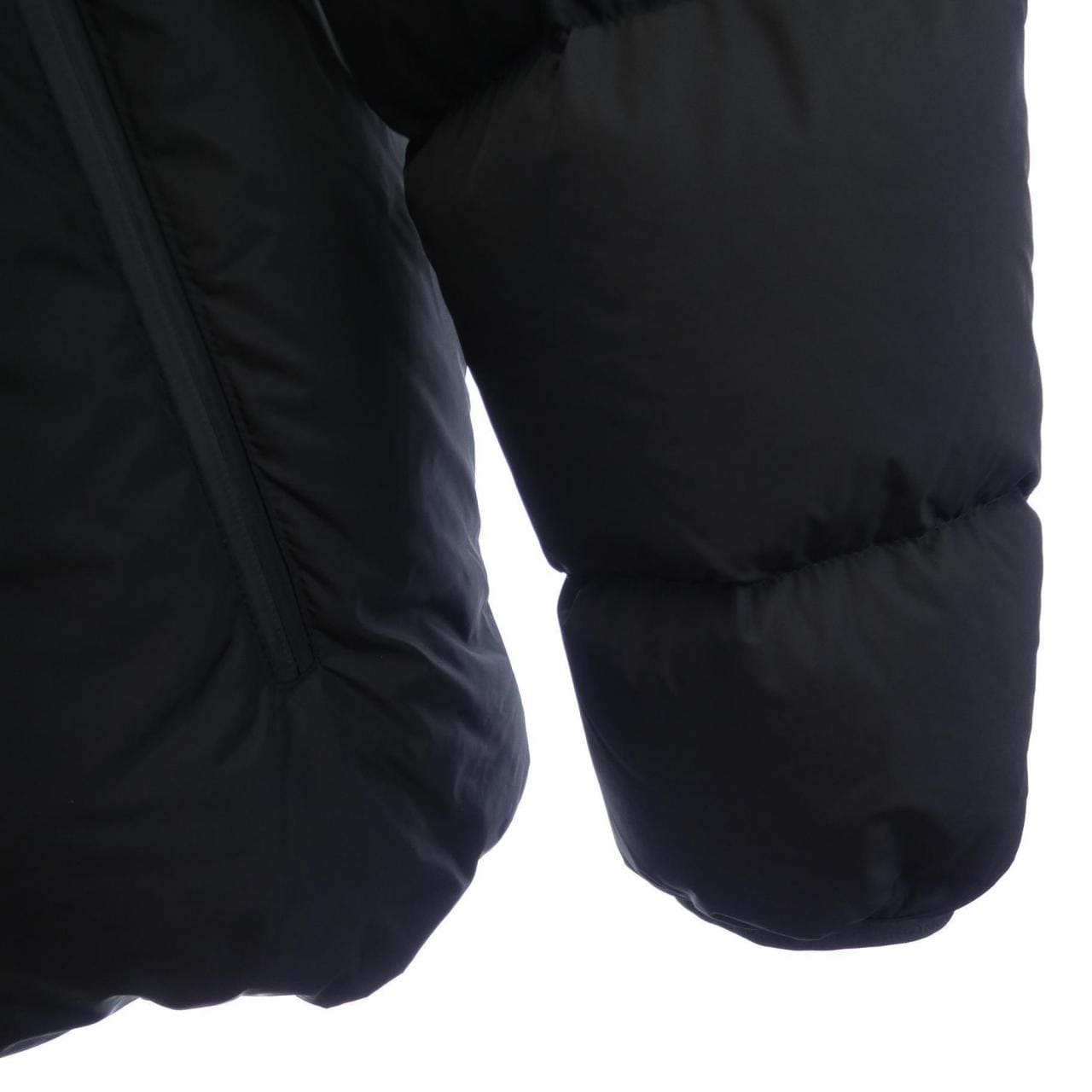 モンクレール MONCLER MONTCLA ダウンジャケット