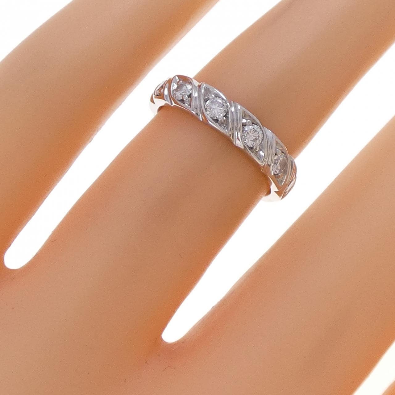 ショーメ トルサード リング