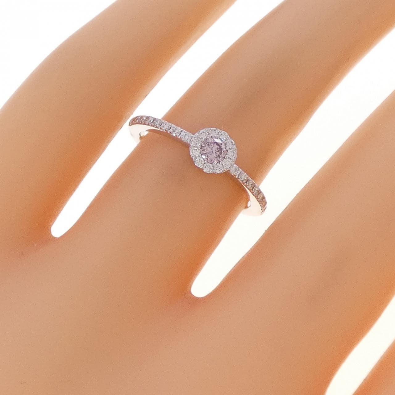 750WG ピンクダイヤモンド リング 0.103CT