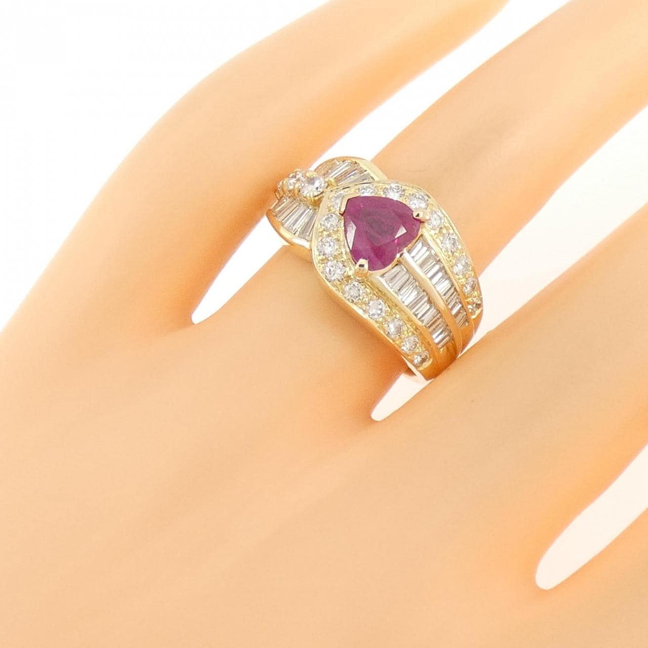 K18YG ハート ルビー リング 1.40CT