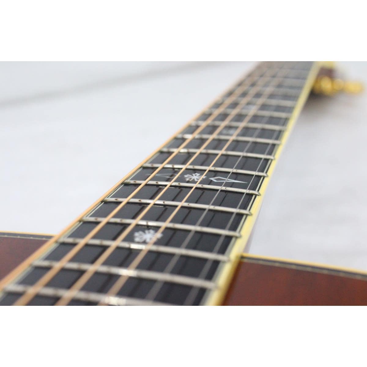 YAMAHA LL-31B