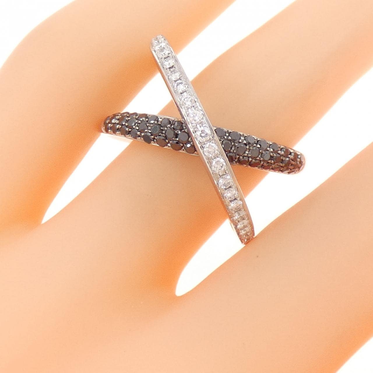 750WG ダイヤモンド リング 1.32CT