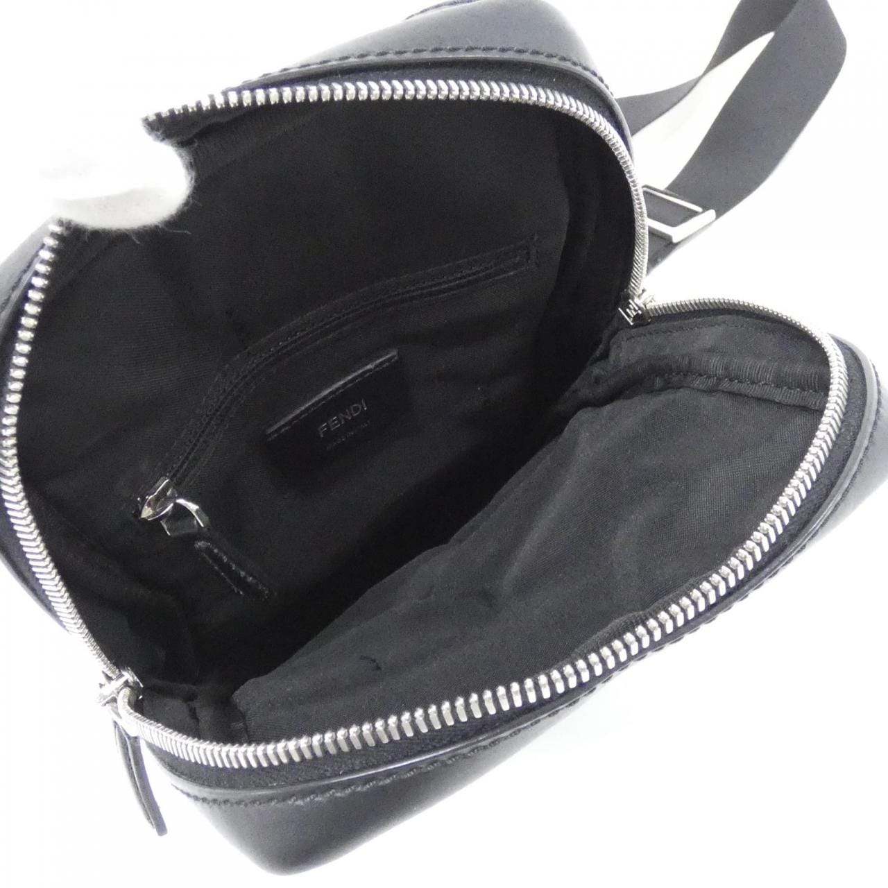 フェンディ BAG BUGS 7VZ033 A2FT ショルダーバッグ