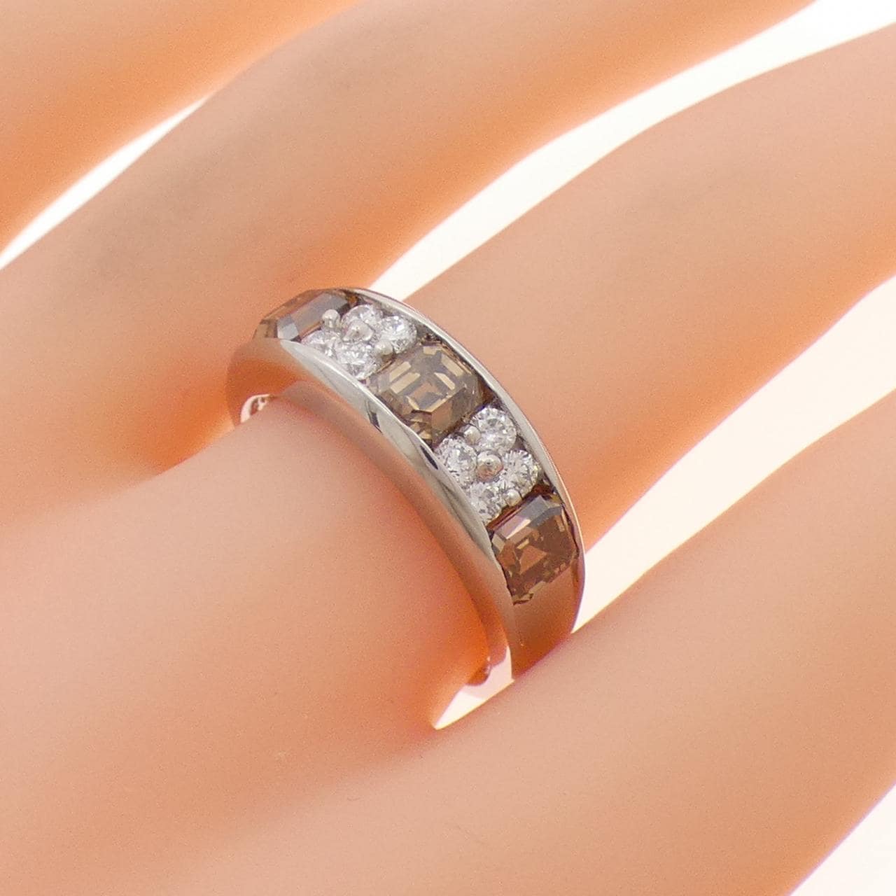 PT900 ダイヤモンド リング 2.50CT