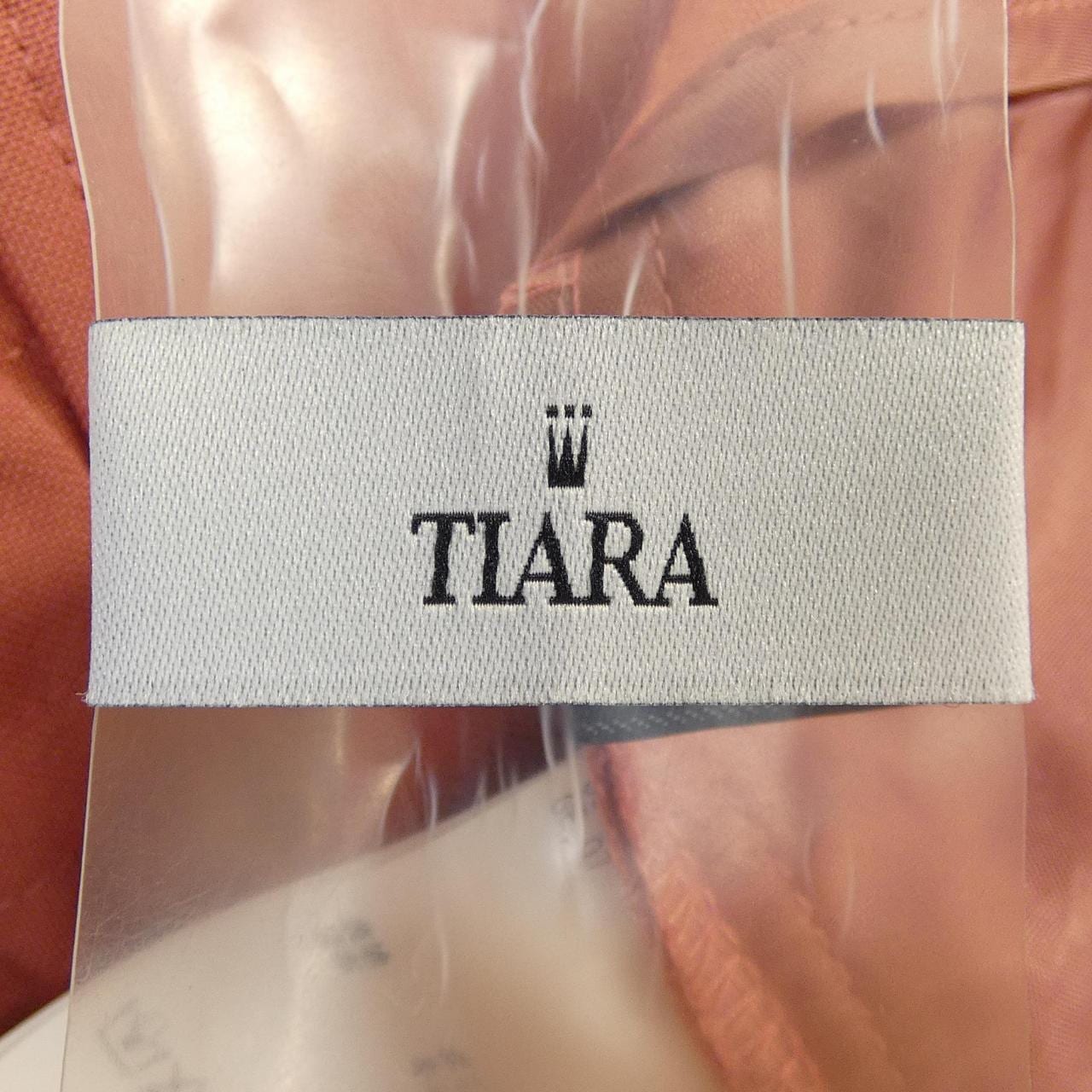 ティアラ TIARA パンツ