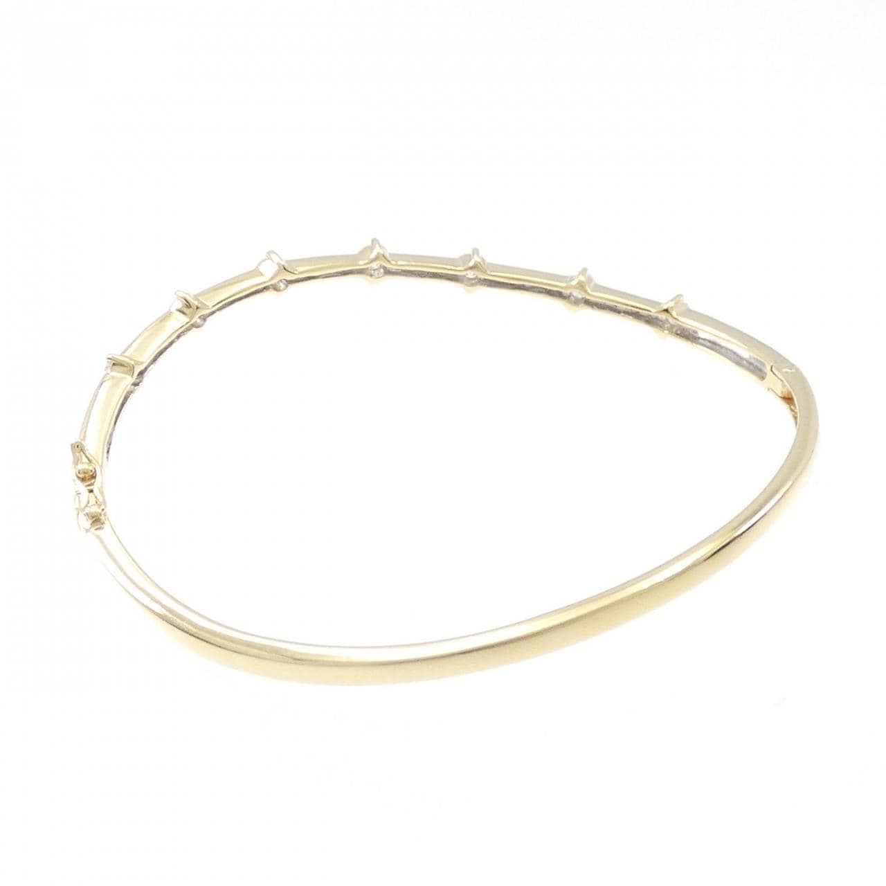 750YG Diamond Bangle