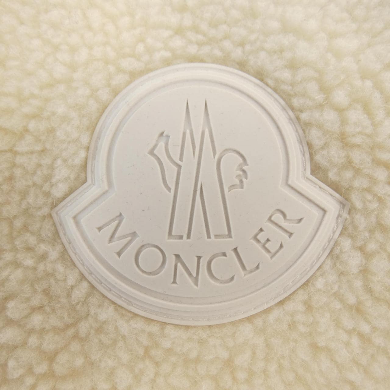 モンクレール MONCLER ダウンジャケット