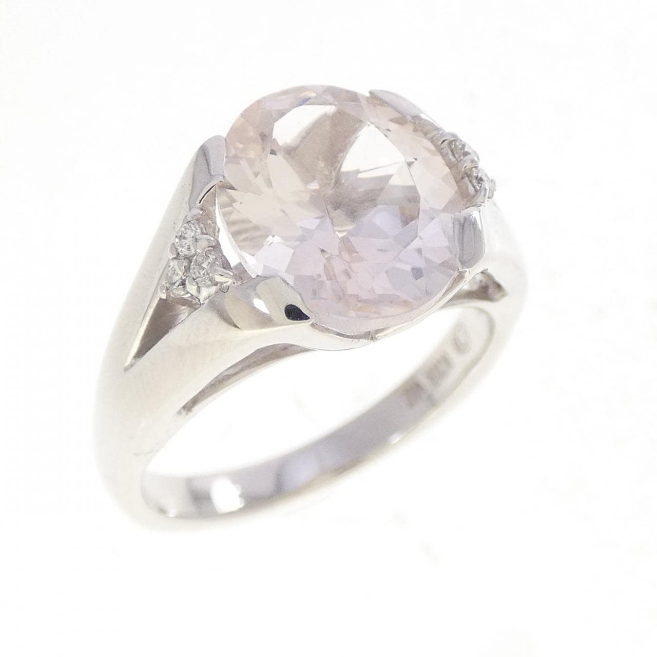 K18WG ベリル リング 3.09CT