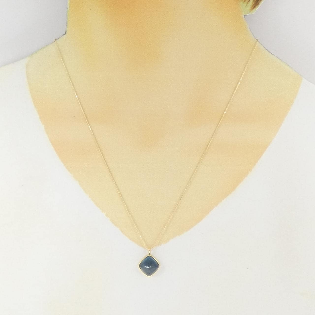 K18YG Blue Topaz Necklace 6.00CT