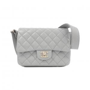 CHANEL shoulder bag