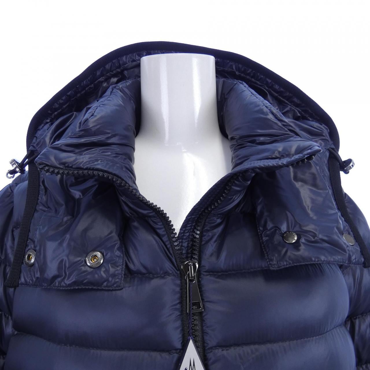 モンクレール MONCLER ダウンジャケット