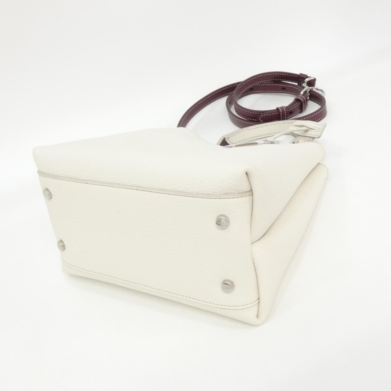 【新品】トッズ XBWAPAA9100QNK9P09 バッグ