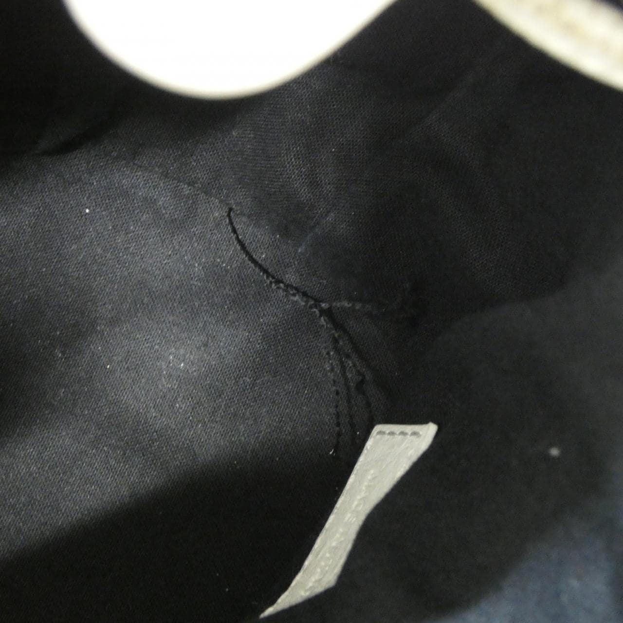 バレンシアガ ル カゴール XS 702431 1VG9Y ショルダーバッグ