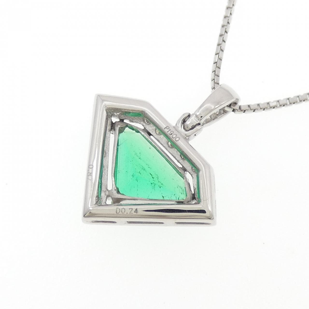 PT900/PT850 エメラルド ネックレス 0.87CT