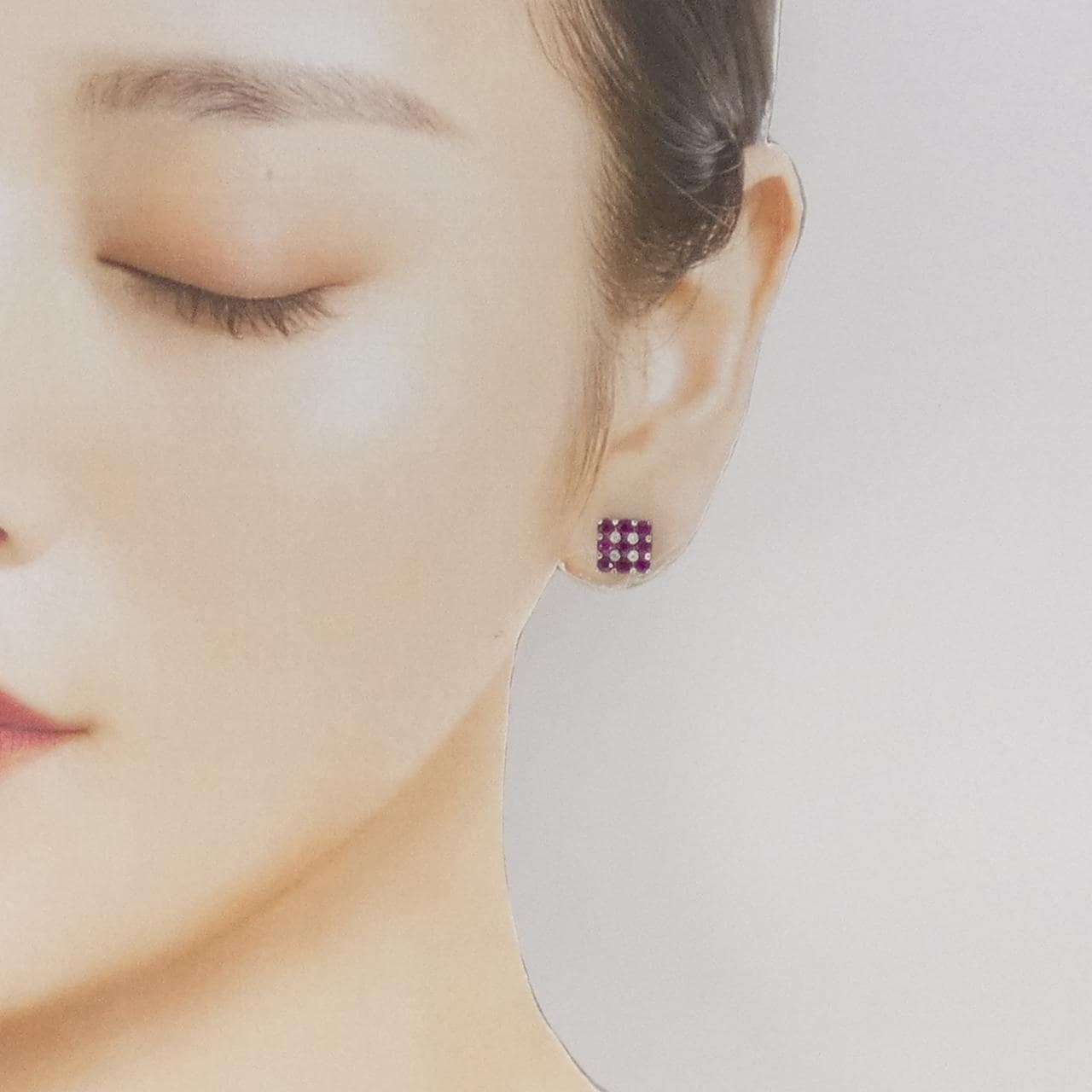 K18WG ルビー ピアス