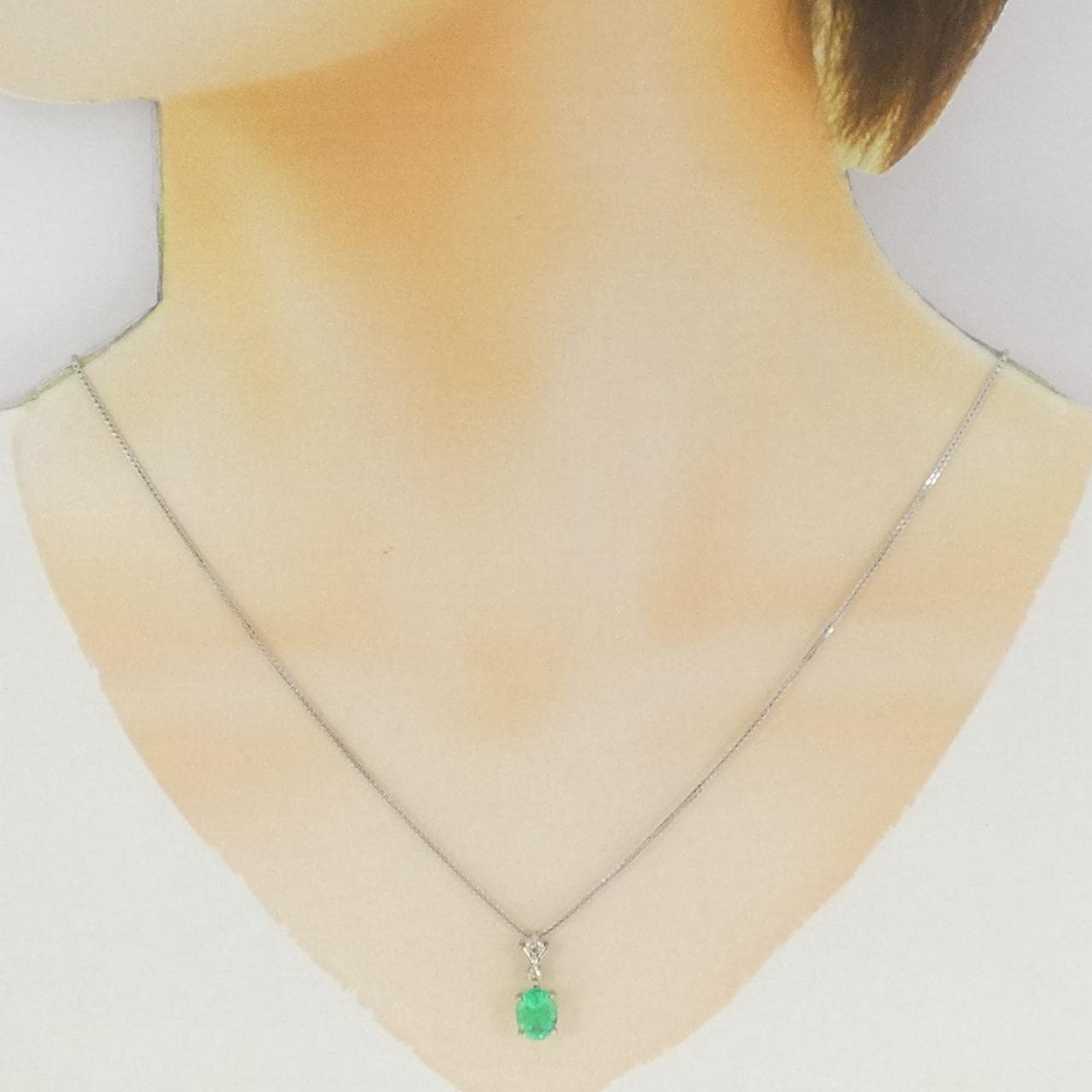 K18WG祖母绿项链1.33CT