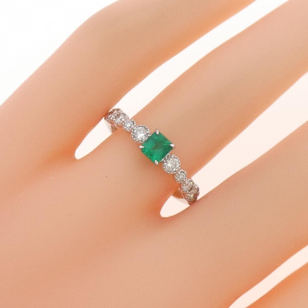 PT900 エメラルド リング 0.32CT