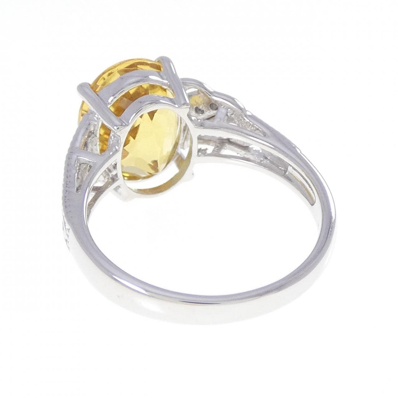 K18WG ベリル リング 3.84CT