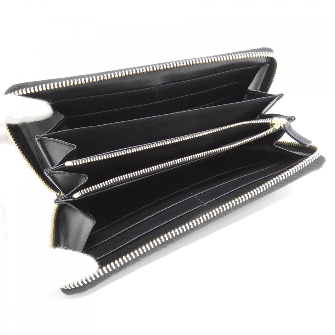 グッチ 723784 UM8IG 財布