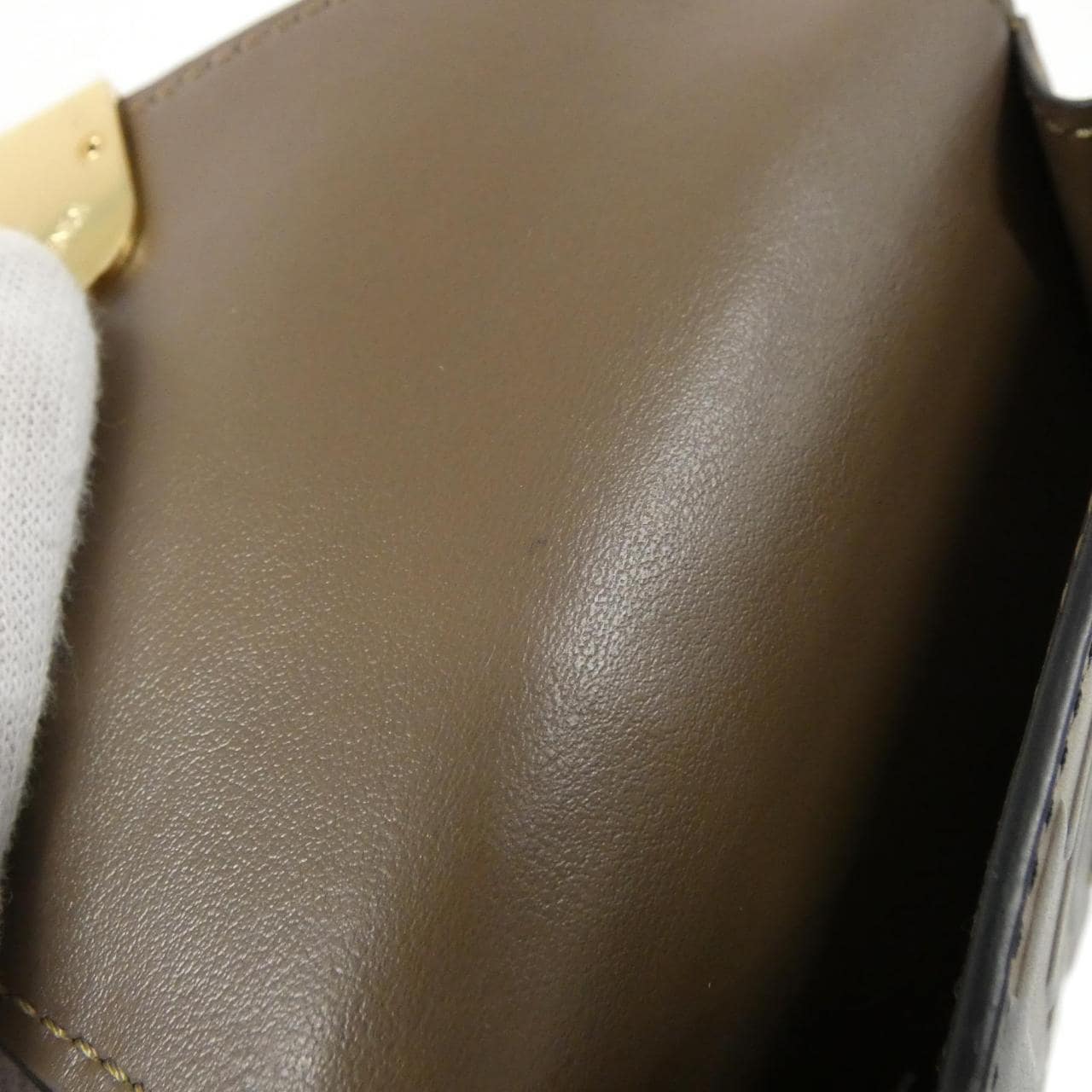 フェンディ 8M0480 ADYM 財布