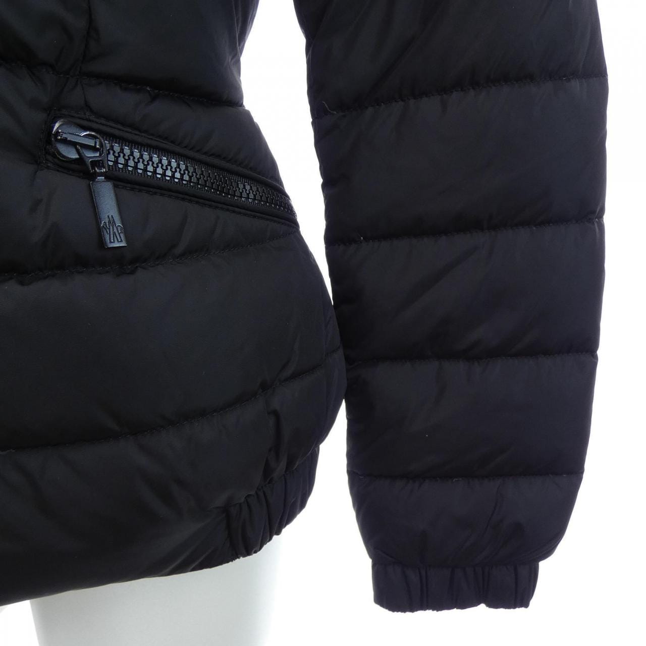 モンクレール MONCLER SABY ダウンジャケット