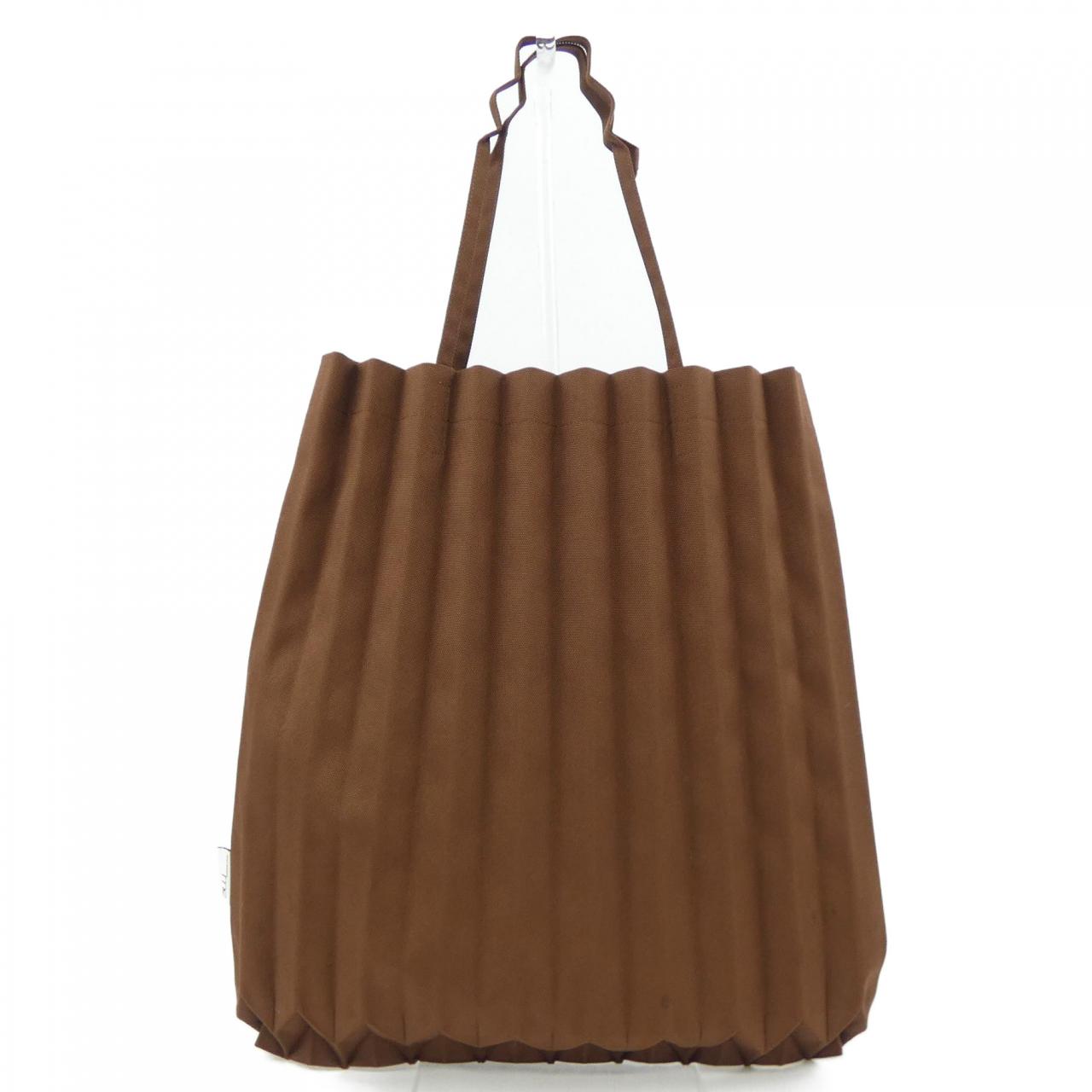 ミーイッセイミヤケ me ISSEY MIYAKE MI93AG852 BAG