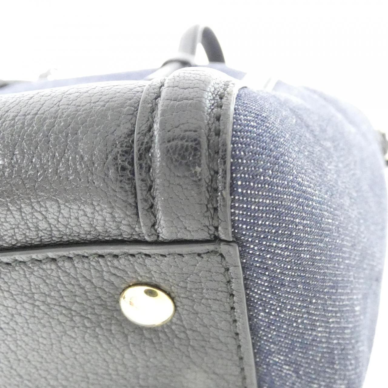 サルヴァトーレフェラガモ 21 F830 バッグ