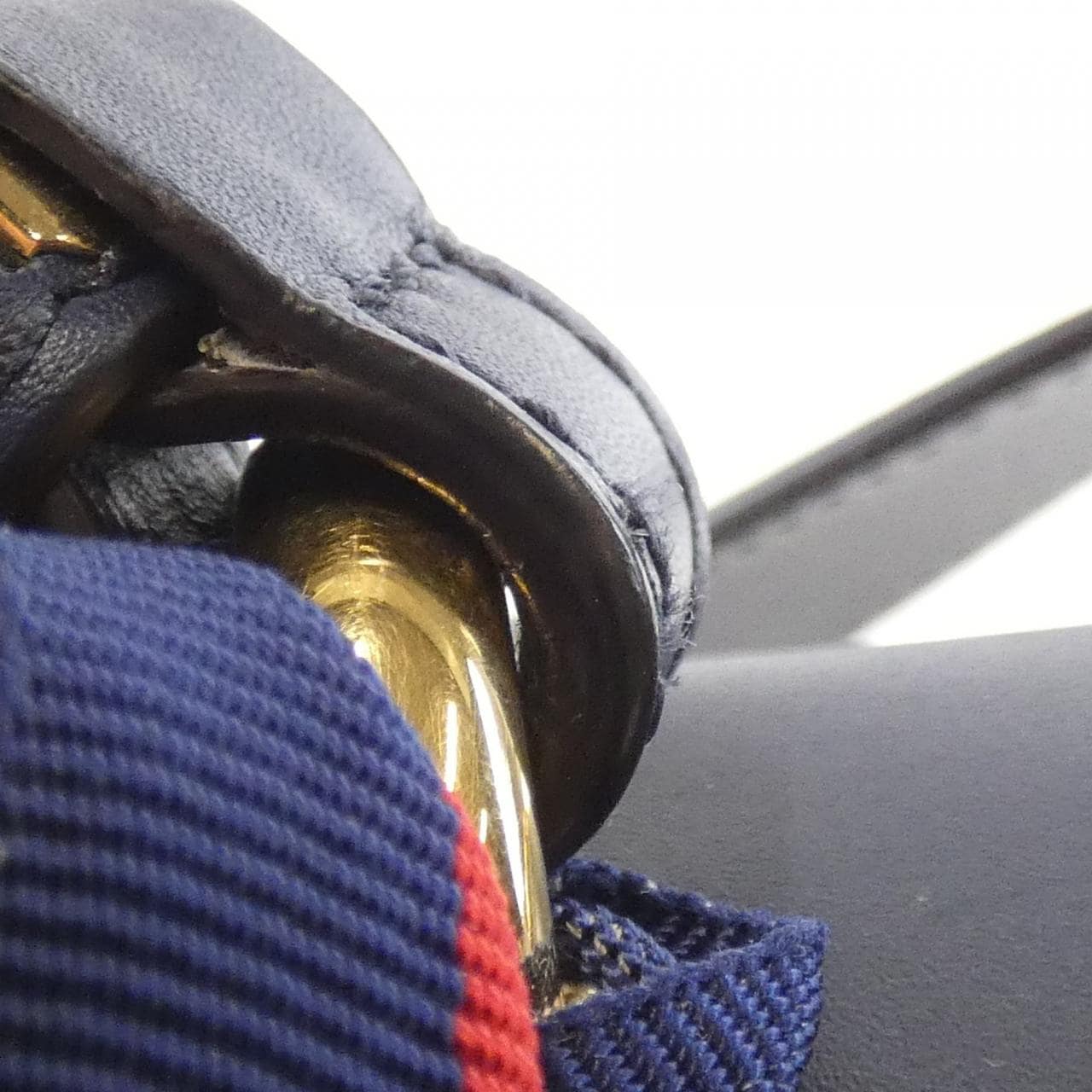 グッチ SYLVIE 421882 ショルダーバッグ