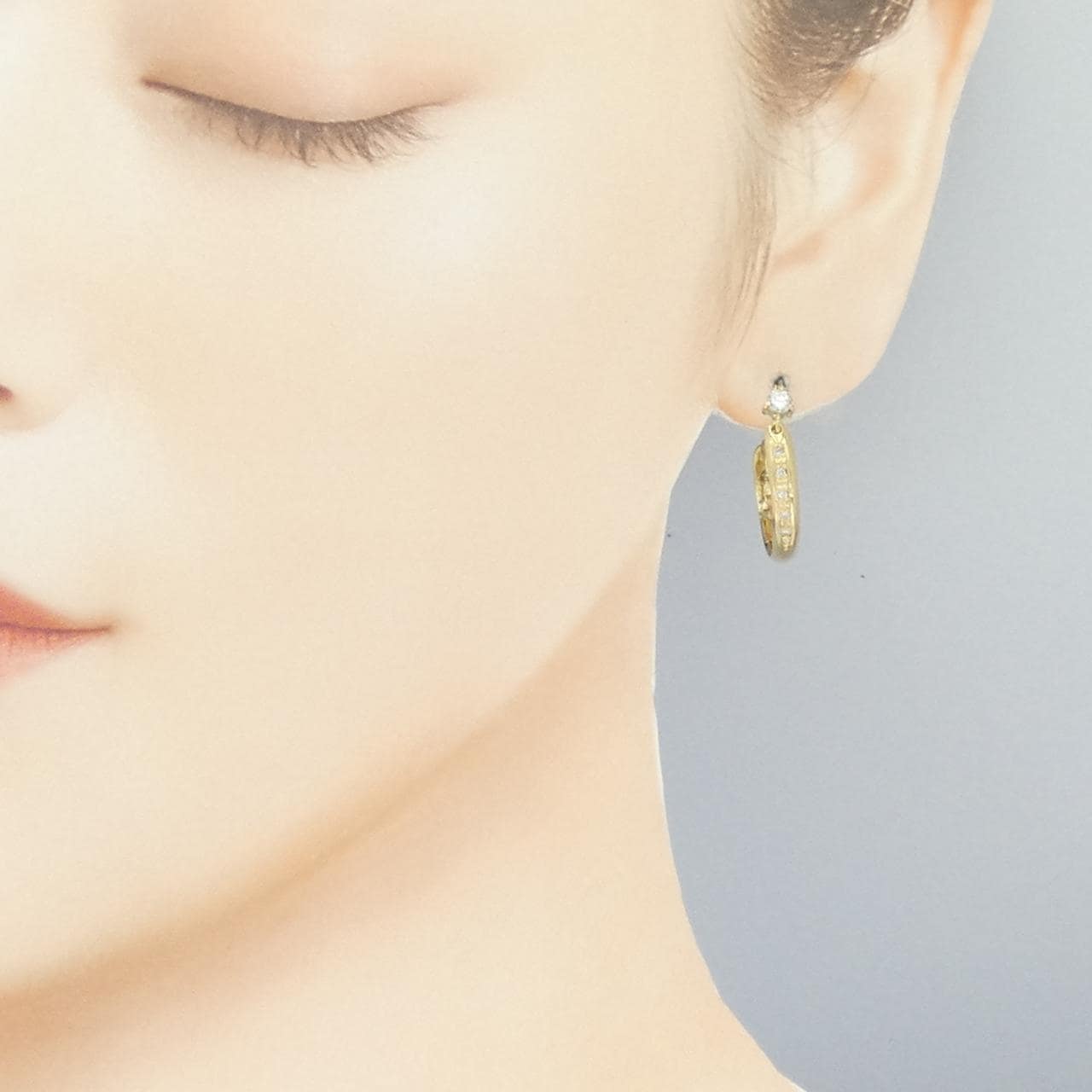 K18YG Diamond earrings 0.30CT