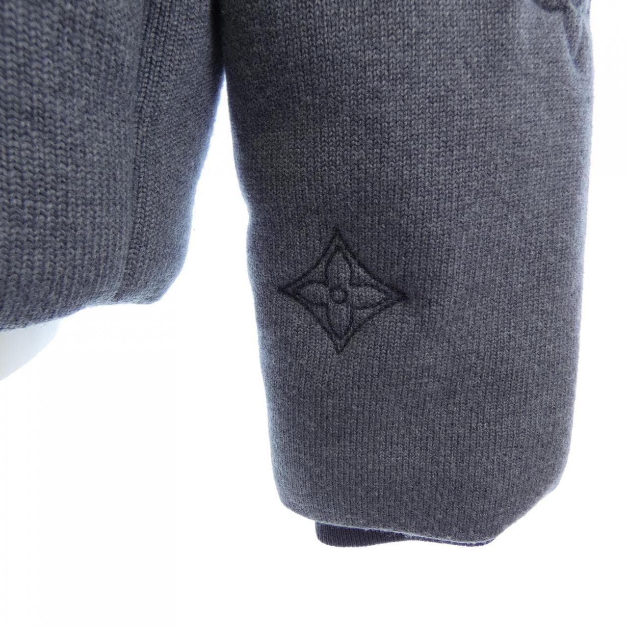 ルイヴィトン LOUIS VUITTON エレガント　モノグラム　ニットダウンブルゾン HUN33WZLL ジャケット