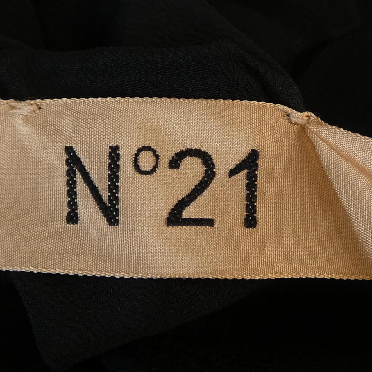 ヌメロヴェントゥーノ N°21 P24IN2M H1315111 ワンピース
