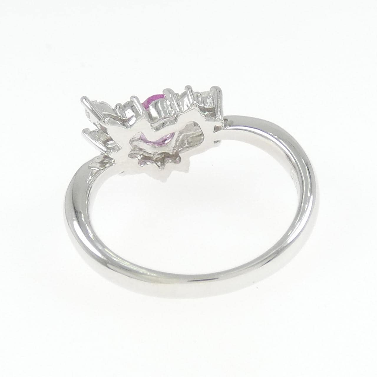 K18WG ハート サファイヤ リング 0.62CT