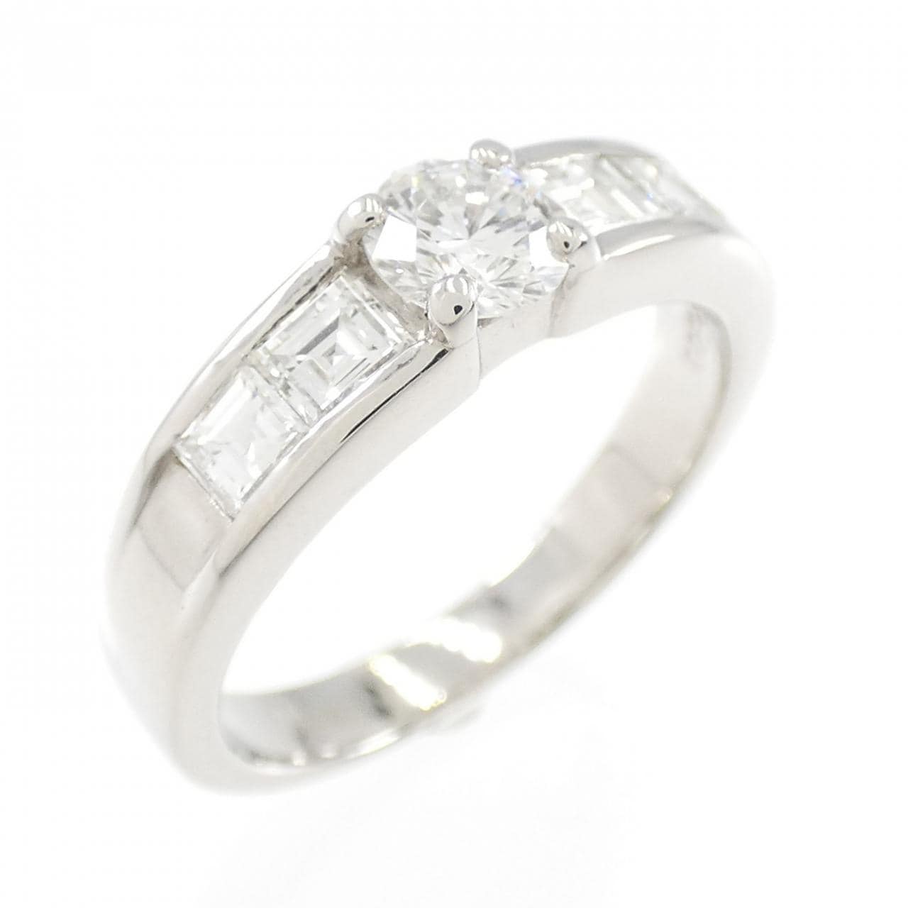 PT ダイヤモンド リング 0.366CT